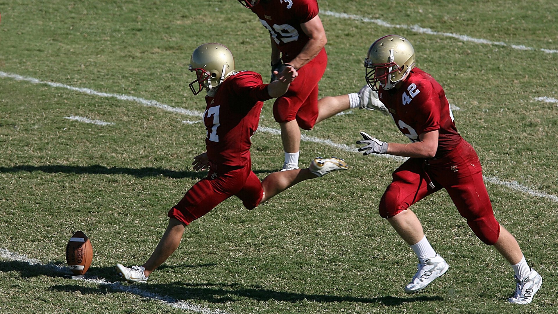 国际帆船赛圆满落幕 东道主队勇夺桂冠