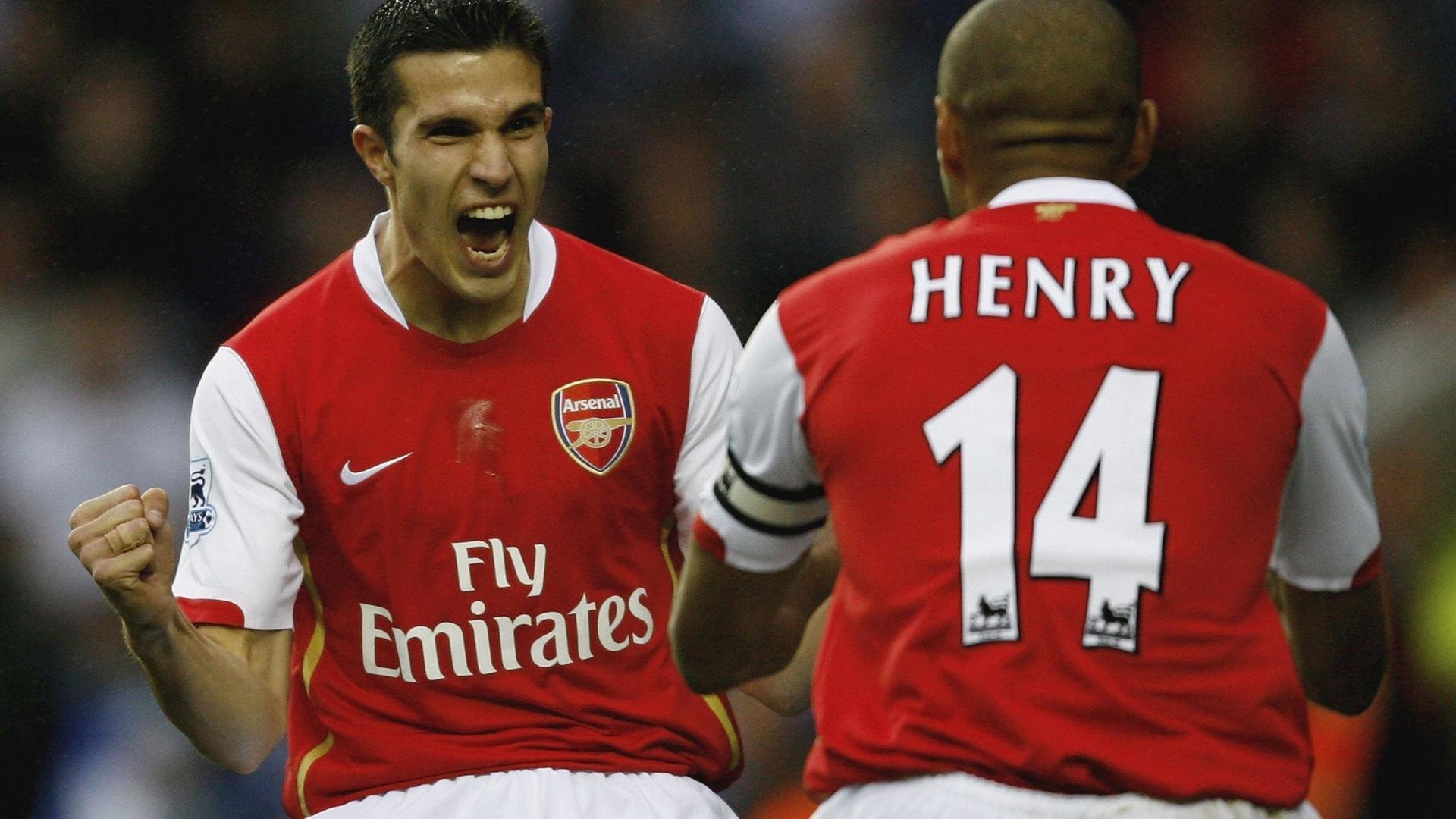 伯纳乌再锁未来基石！皇马官方宣布与青训瑰宝霍安续约至2029年