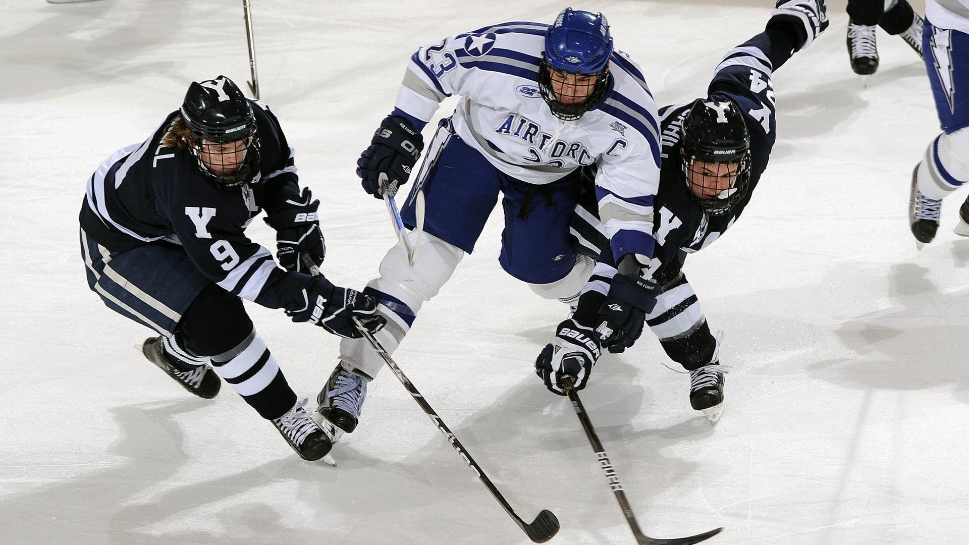 太阳报问卷引爆足坛，超七成读者力挺巴萨追逐拉什福德，未来锋线变革在即？